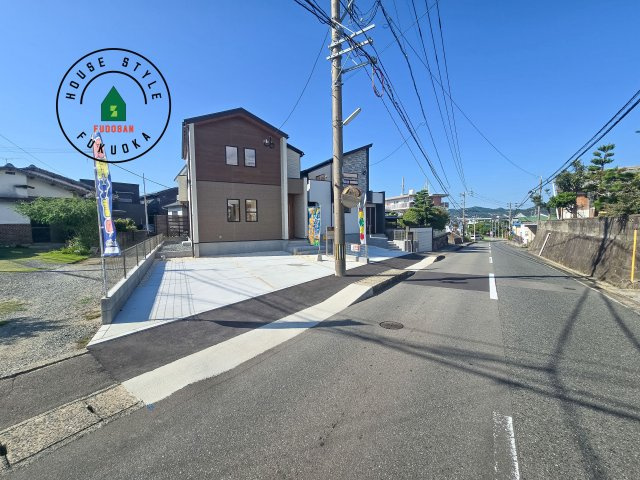 糟屋郡須恵町新原第1-2棟(2号棟)の前面道路含む現地写真|見学の時間などお気軽にお問い合わせ下さい。