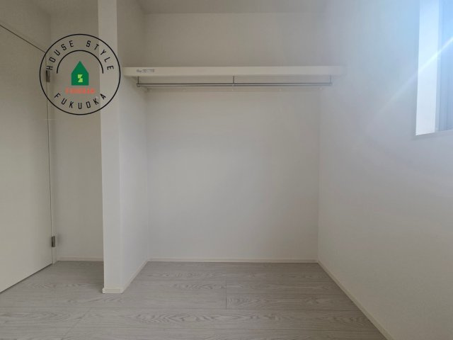 福岡市南区大平寺1丁目第10-2棟(2号棟)の内観：施工例|大きなスペースがあり、収納には困りません。