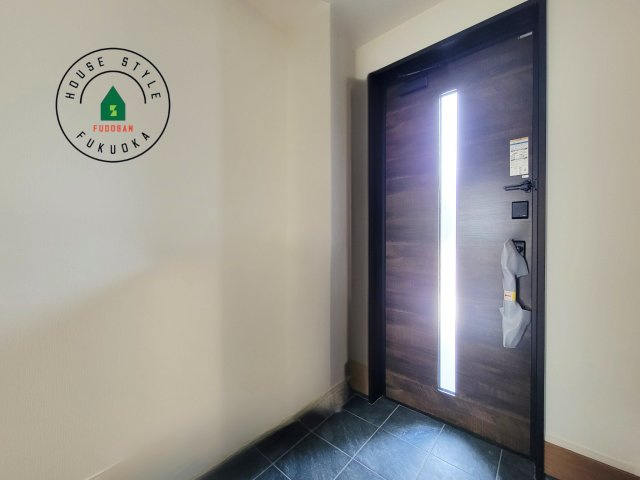 福岡市南区大平寺1丁目第10-2棟(2号棟)の防犯設備|二重ロックでしっかり防犯対策ができます。