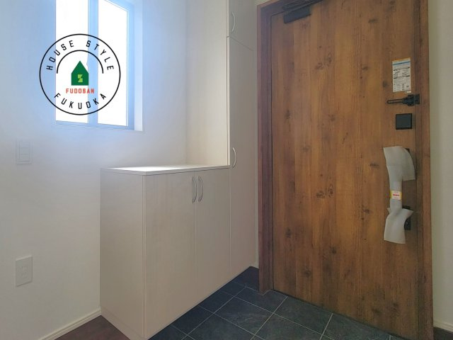 福岡市南区大平寺1丁目第10-2棟(1号棟)の防犯設備|二重ロックでしっかり防犯対策ができます。