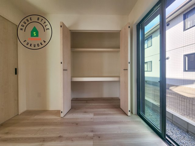 福岡市東区美和台7丁目第3-2棟(2号棟)の内観：施工例|大きなスペースがあり、収納には困りません。