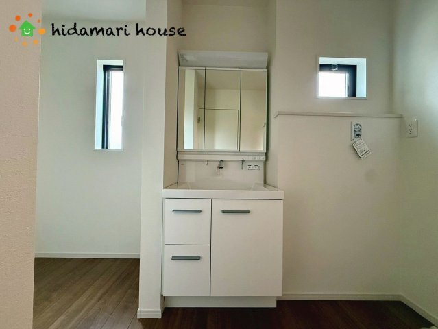 北本市中丸12期　新築戸建　KEIAIGRACE01の独立洗面台