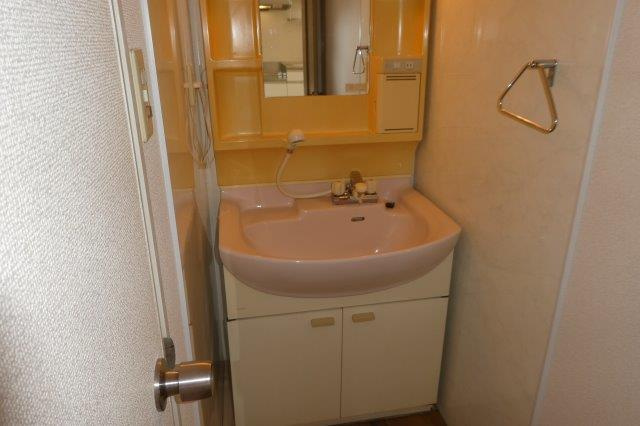 【独立洗面台】 | エステート西中Ａ | シャンプードレッサー