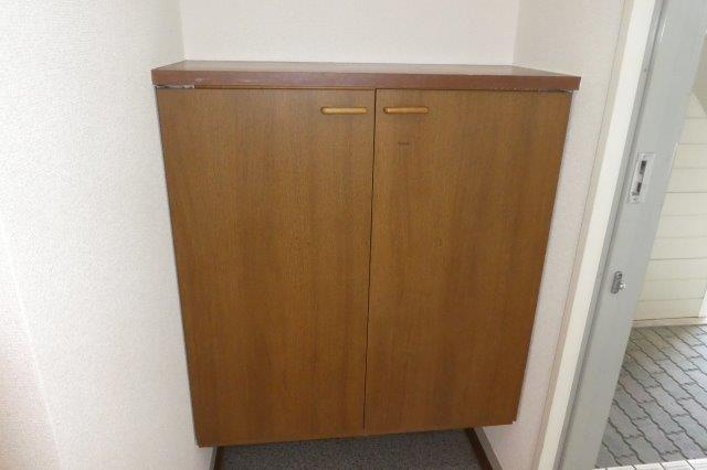 【玄関】 | エステート西中Ａ | シューズボックス