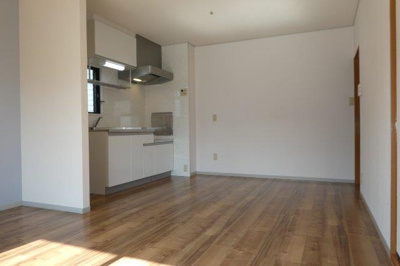 【居間・リビング】 | エステート西中Ａ