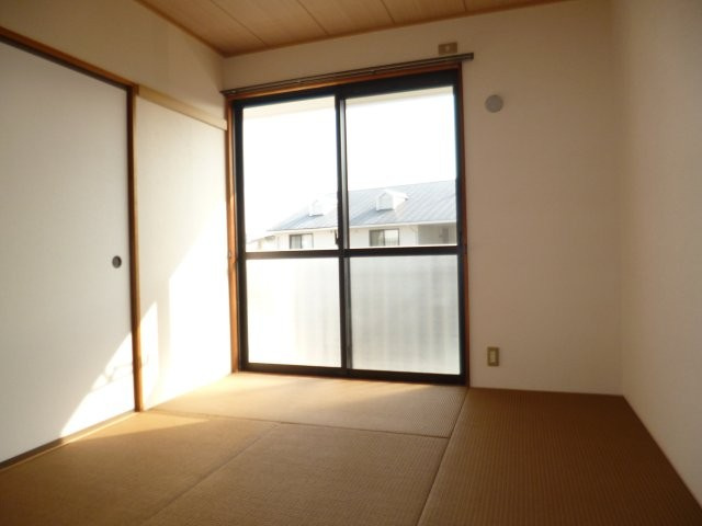 エステート西中Ａの和室|モダン畳