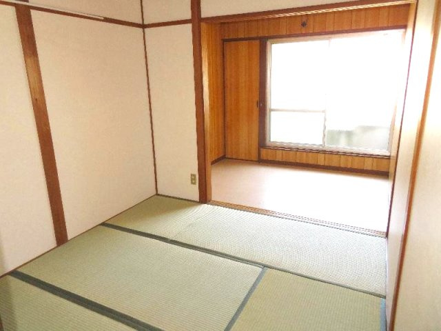 塚口本町7丁目テラスの寝室|落ち着いて過ごせるお部屋なので、寝室にいかがでしょうか