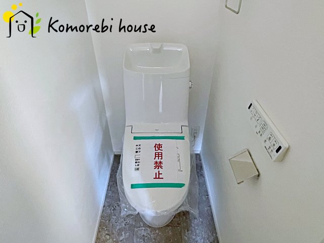 大宮指扇Norths side　新築一戸建て　グリーンガーデン　Eのトイレ|ゆったりとした空間のトイレです