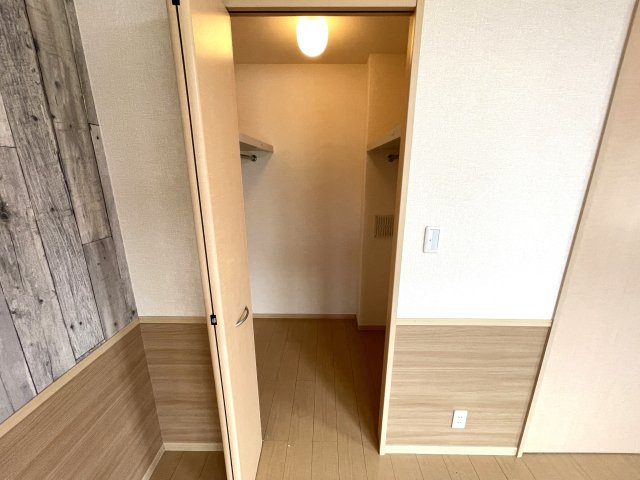 ダンヒル壱番館の収納|ウォークインクローゼット