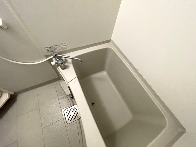 ダンヒル壱番館の浴室