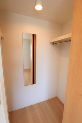 【洋室】 | Residence MEGU