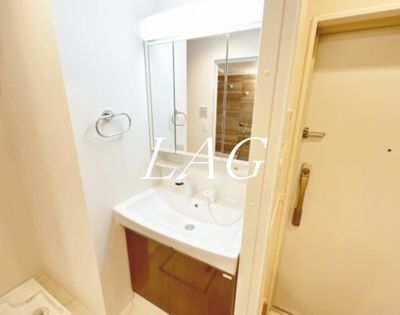 【洗面所】 | アーバンクレスト | 独立洗面台です。