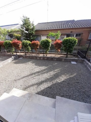 【庭】 | サニーパレスⅡ | 【サニーパレスⅡ】たまにはお庭で休日を過ごしてみるのもよいかもしれません