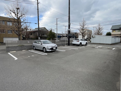 【駐車場】 | イゾラ ルーチェ