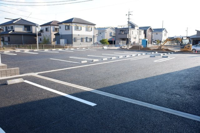 グランドゥール　B　　刈谷市近郊の賃貸はクラスホームの駐車場