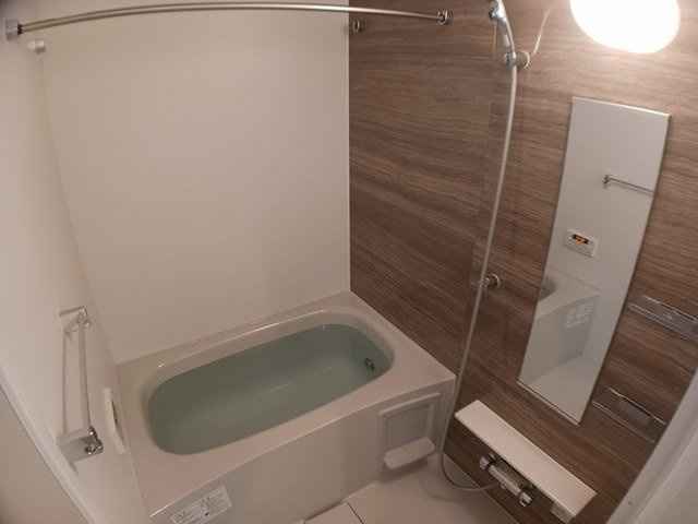 ザ　ベース東姫路の浴室