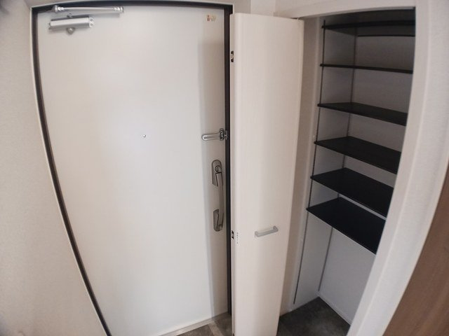 ザ　ベース東姫路の玄関