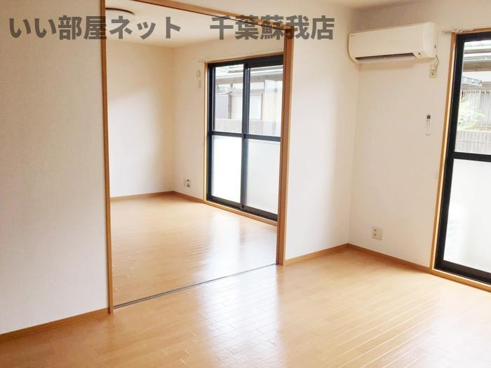 グランドソレーユの居間・リビング|こちらの居間で趣味の時間をお楽しみください