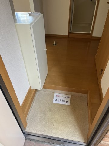 クレア高円寺の玄関