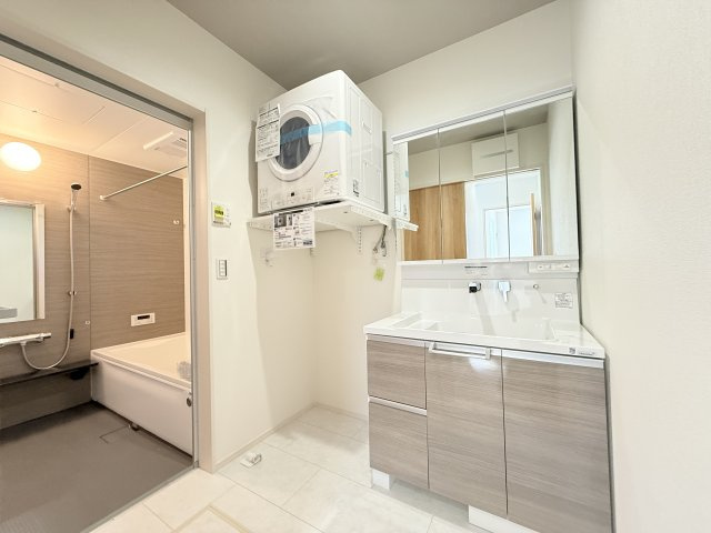 神戸市西区秋葉台２丁目新築戸建の独立洗面台