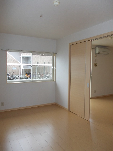 カレントハウスⅡＣの居間・リビング|居室・リビング