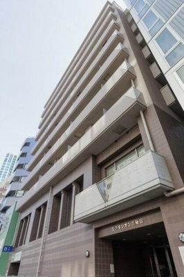 【外観】 | エスタシオン西新宿 | 鉄骨鉄筋コンクリート造のがっちりとした建物。