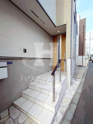 【エントランス】 | 赤羽台３丁目戸建 | 毎日通るエントランスはこのようになっています