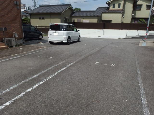 フォアサイトＢの駐車場