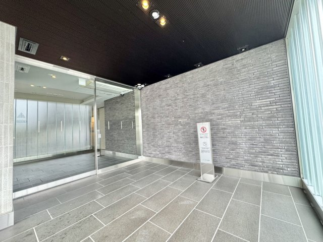 【エントランス】 | グローリオ等々力 | 風除室