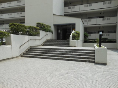 【その他共用部分】 | 千里山田コーポラスB棟 | マンション入口