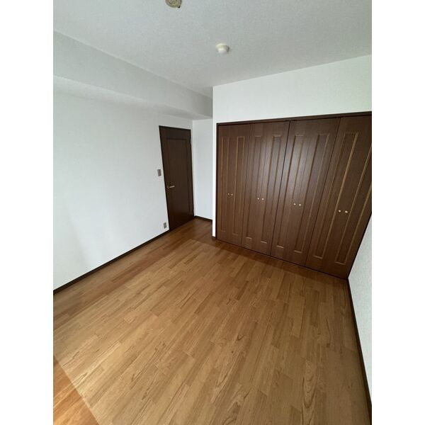 イトーピア千里万博公園の居間・リビング