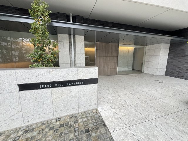 GRAND CIEL KAWAGUCHIのエントランス