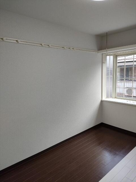 フレンドリー金町の洋室