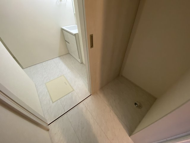 下宿2丁目第3のランドリースペース