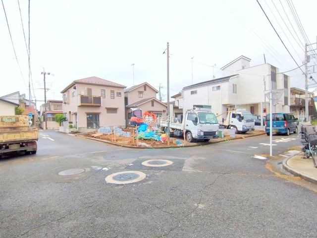 ふじみ野市元福岡２丁目の新築一戸建の前面道路含む現地写真