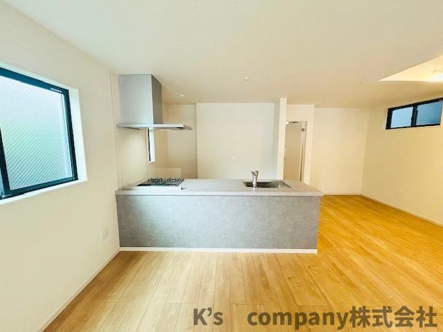 ◎茅ヶ崎市本村5丁目　新築戸建の居間・リビング|リビングダイニングスペース◇