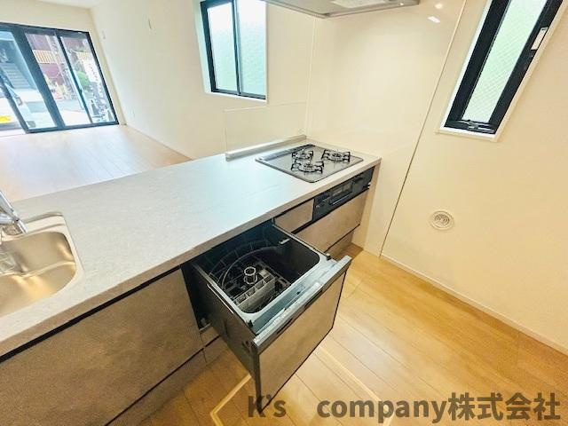 ◎茅ヶ崎市本村5丁目　新築戸建のキッチン|食器洗い乾燥機付き☆家事の時短に役立ちます◇