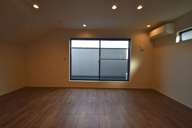 上馬5丁目・新築戸建の居間・リビング