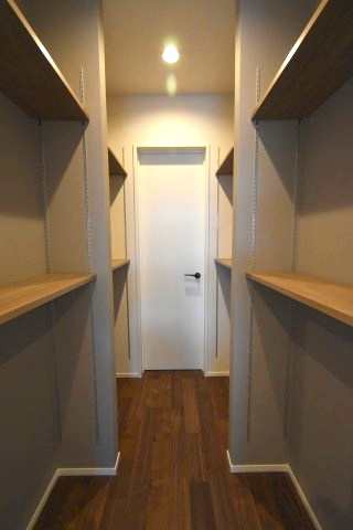 上馬5丁目・新築戸建の収納|パントリー