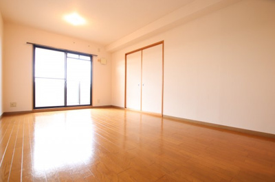 【居間・リビング】 | ローレルコート千代田