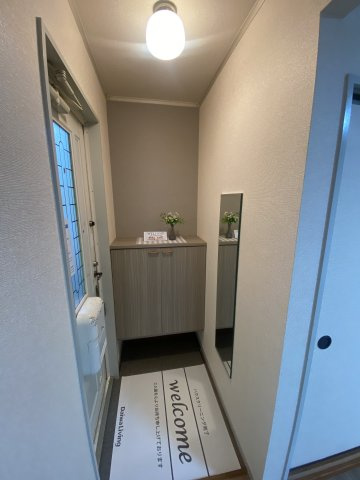 メゾンドール1の玄関