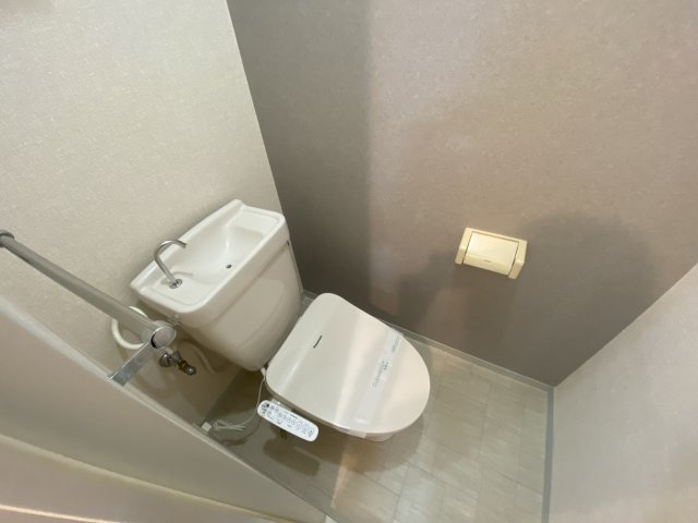 メゾンドール1のトイレ