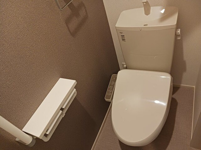 【トイレ】 | ラピスＡ | ゆったりとした空間のトイレです