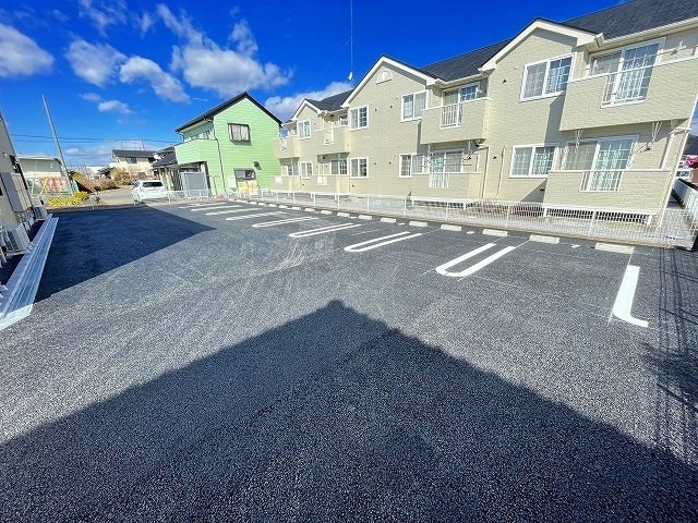 アップル　Ｂの駐車場