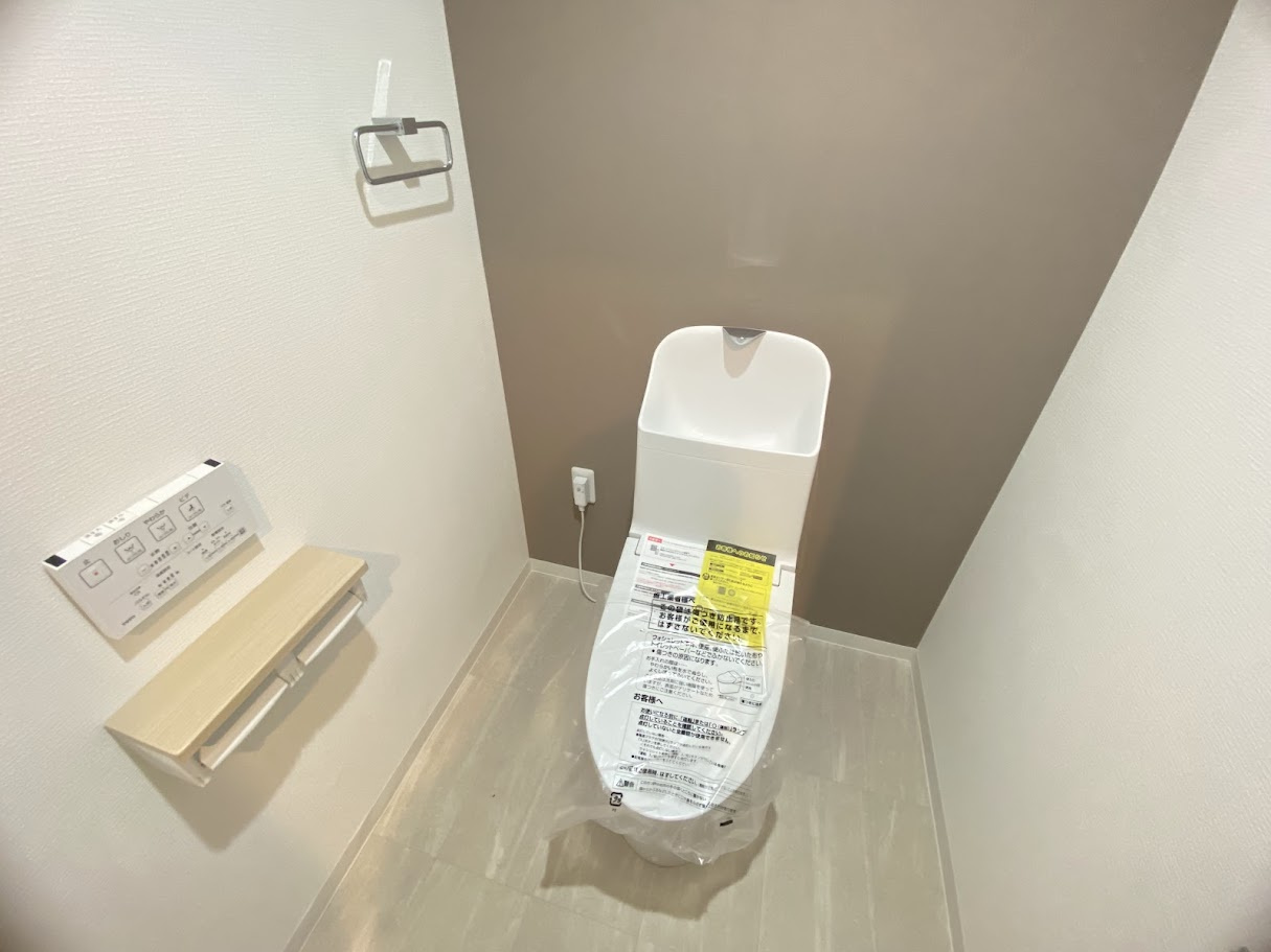 アーサヒルズD棟のトイレ|落ち着いたトイレです