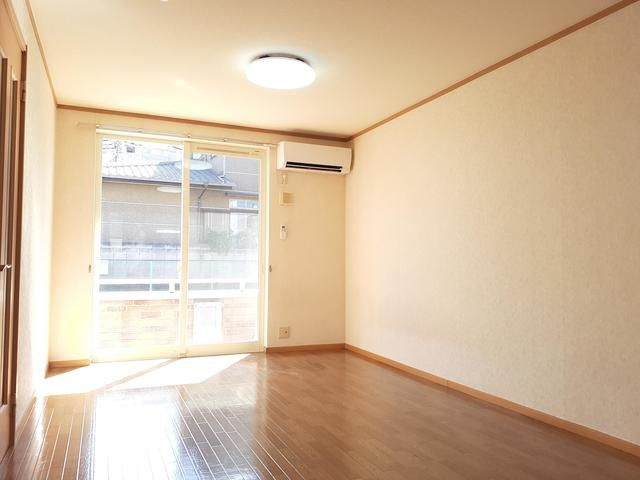 グレイスコートの居間・リビング