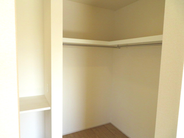 高崎市下佐野町（全３棟）２号棟の収納