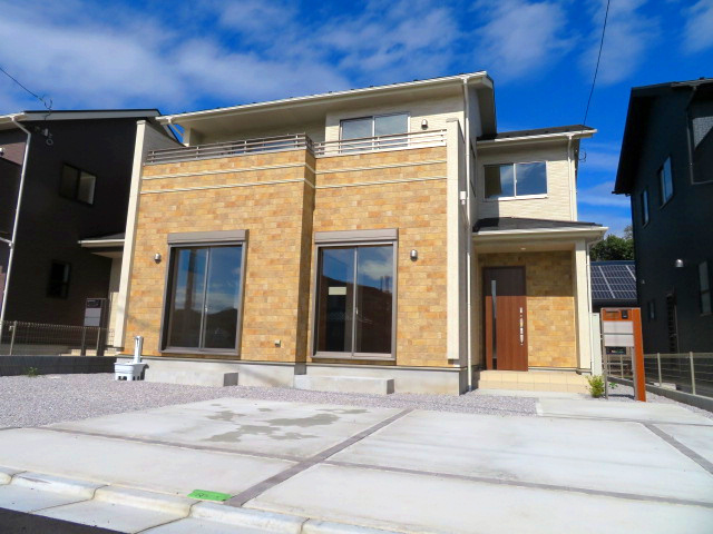 高崎市下佐野町（全３棟）２号棟の外観