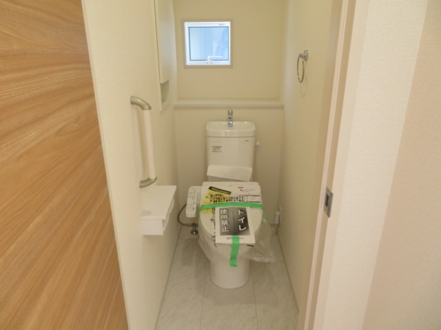 高崎市下佐野町（全３棟）２号棟のトイレ