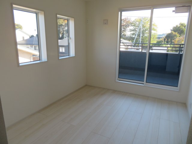 高崎市下佐野町（全３棟）3号棟の洋室